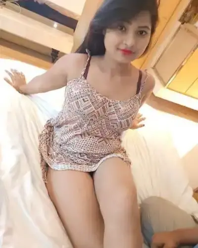 Call Girls in Daba Gardens